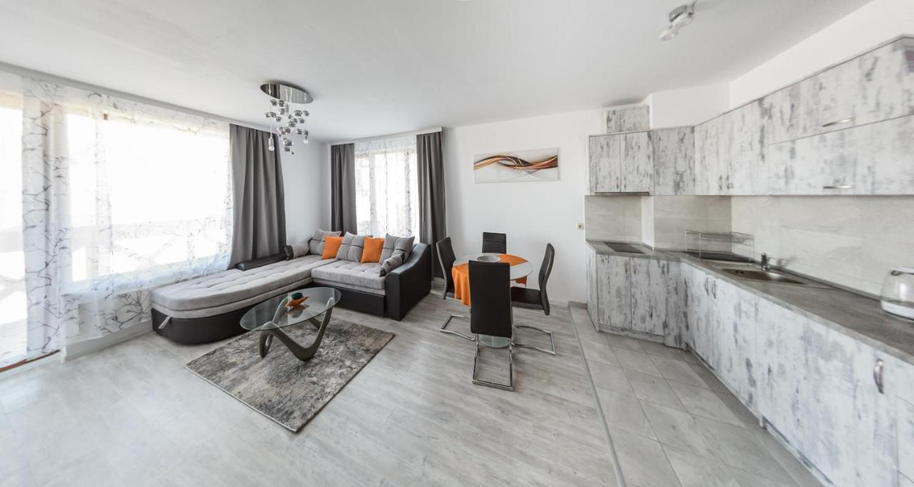 Next To Gondola Stylish And Charming Apartment Bansko